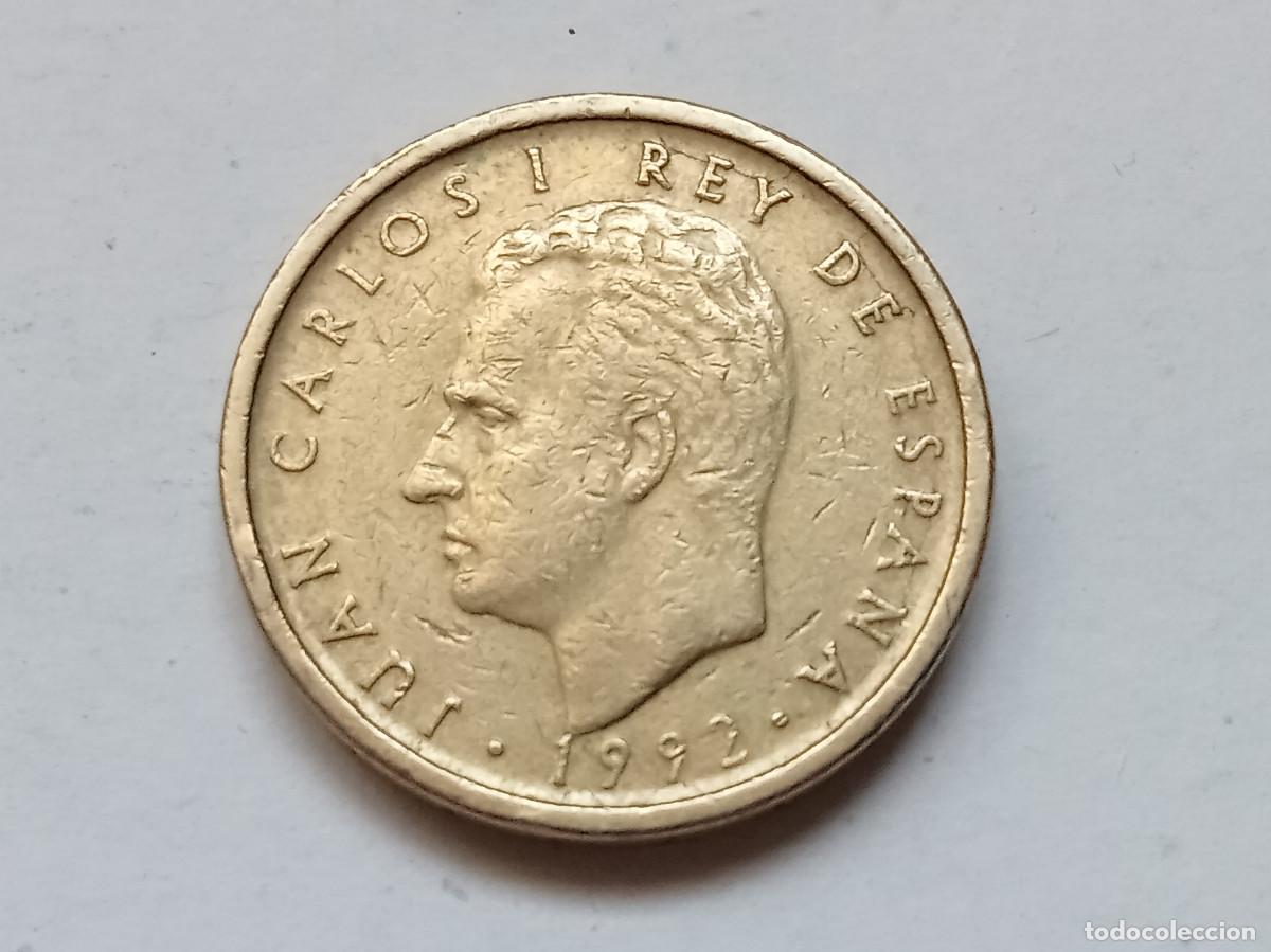 Monedas Juan Carlos I: JUAN CARLOS I 100 PESETAS 1992 LIS HACIA EL ANVERSO MBC