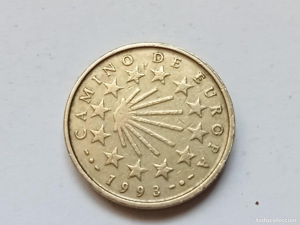 Monedas Juan Carlos I: JUAN CARLOS I 100 PESETAS 1993 LIS HACIA EL ANVERSO MBC