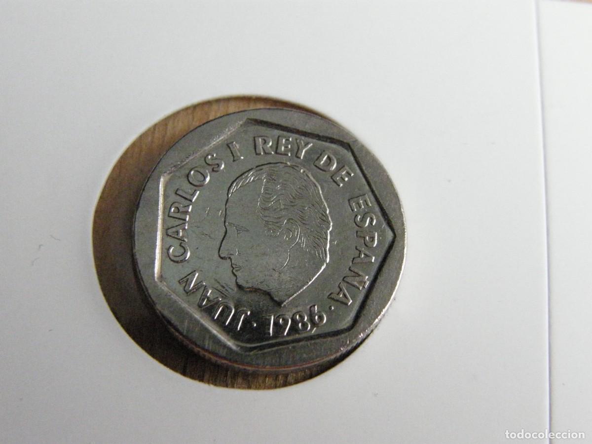 Monedas Juan Carlos I: 200 Pesetas 1986 M &ndash; Juan Carlos I &ndash; Cupron&iacute;quel &ndash; KM#829 &ndash; Canto Segmentado