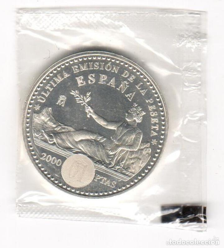 Coins Juan Carlos I: 2000 pesetas de plata de 2001 precintada