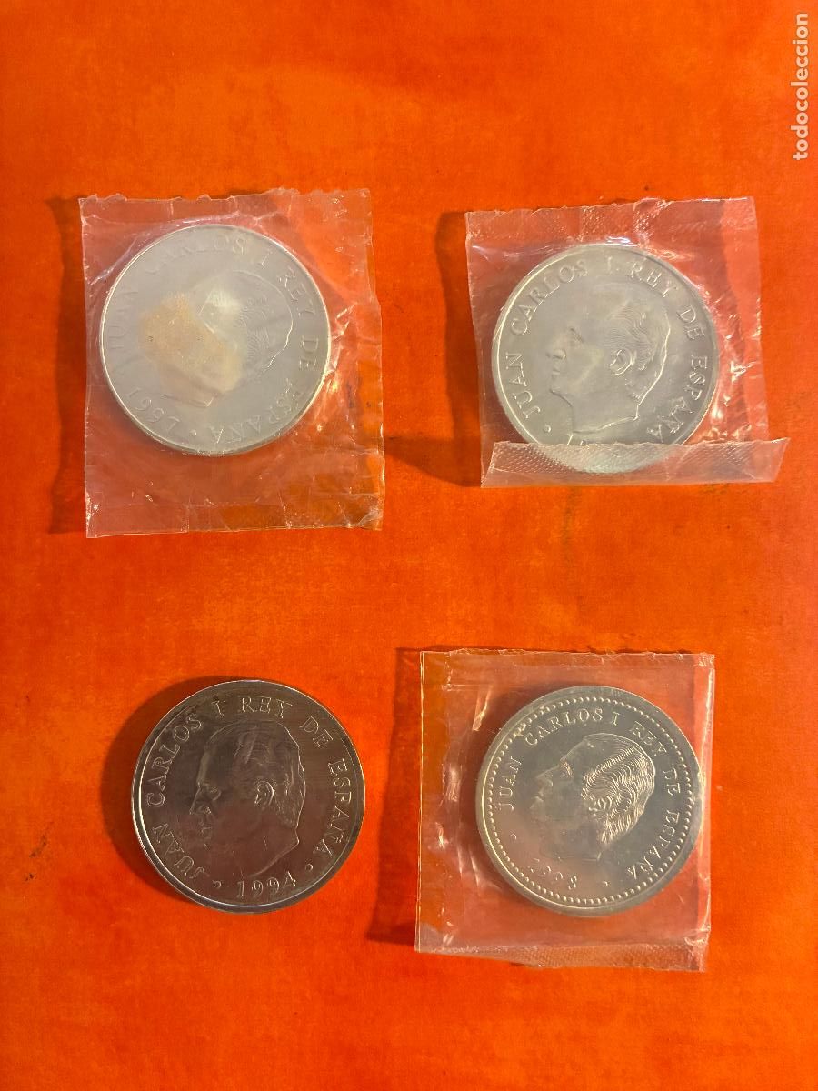 Monedas Juan Carlos I: Cuatro monedas 2000 pesetas Rey Juan Carlos I a&ntilde;os 1994,97,98 y 99 no se si ser&aacute;n de plata fotos