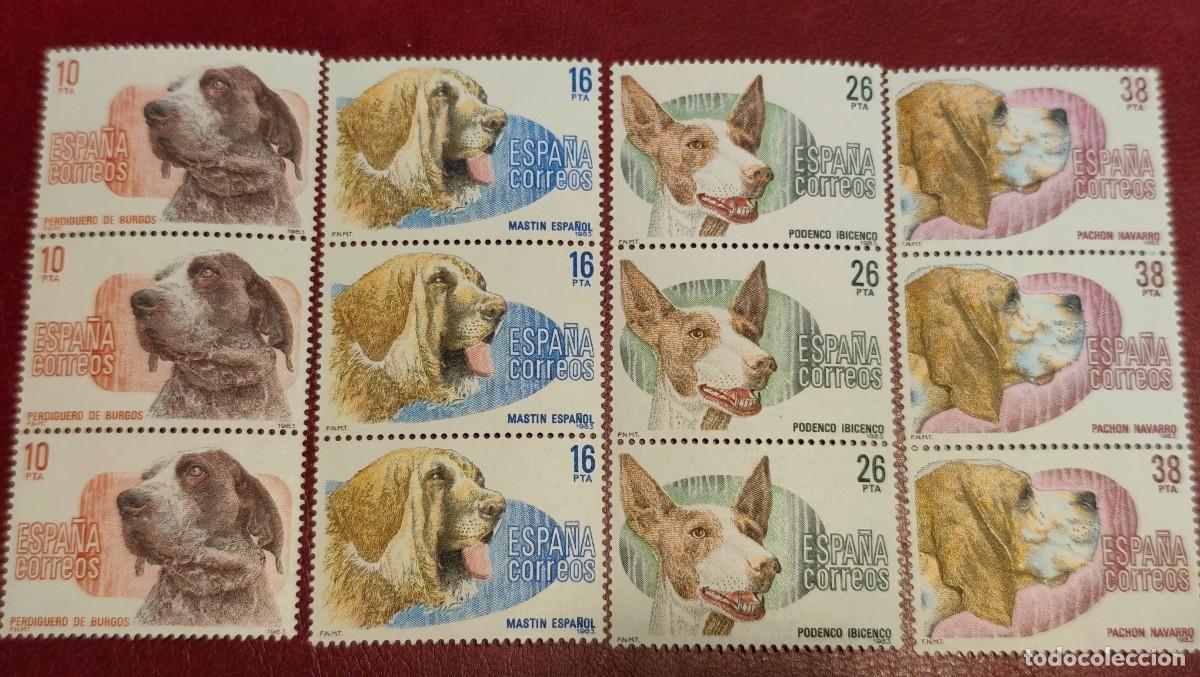 Monedas Juan Carlos I: LOTE DE 12 SELLOS NUEVOS - PERROS - EN BLOQUE DE 4