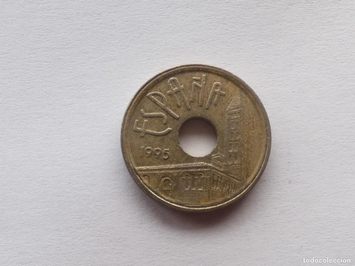 Monedas Juan Carlos I: lote compuesto por 3 monedas de 25 pesetas. Espa&ntilde;a. 1995
