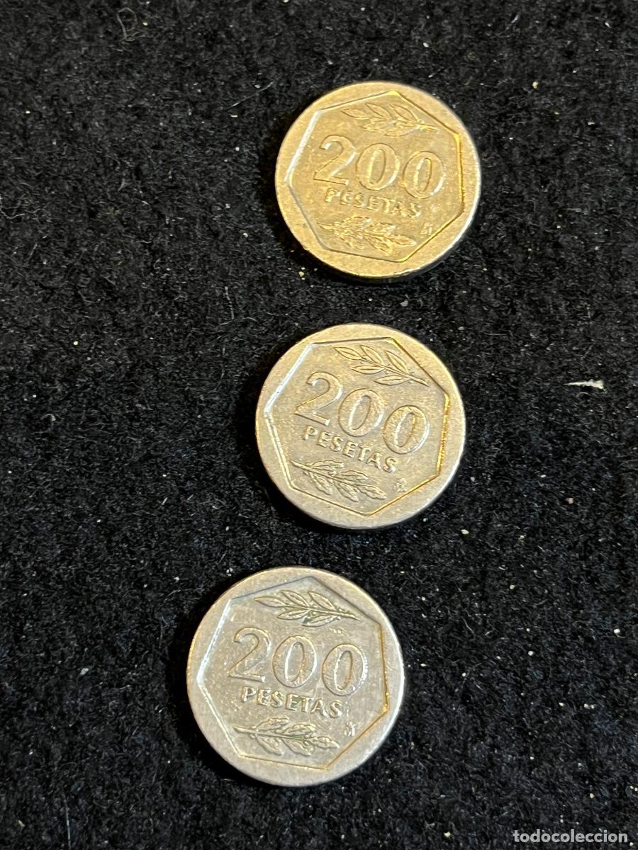 Moedas Juan Carlos I: Lote de 3 monedas de 200 Pesetas Juan Carlos I &ndash; 1987 y 1988