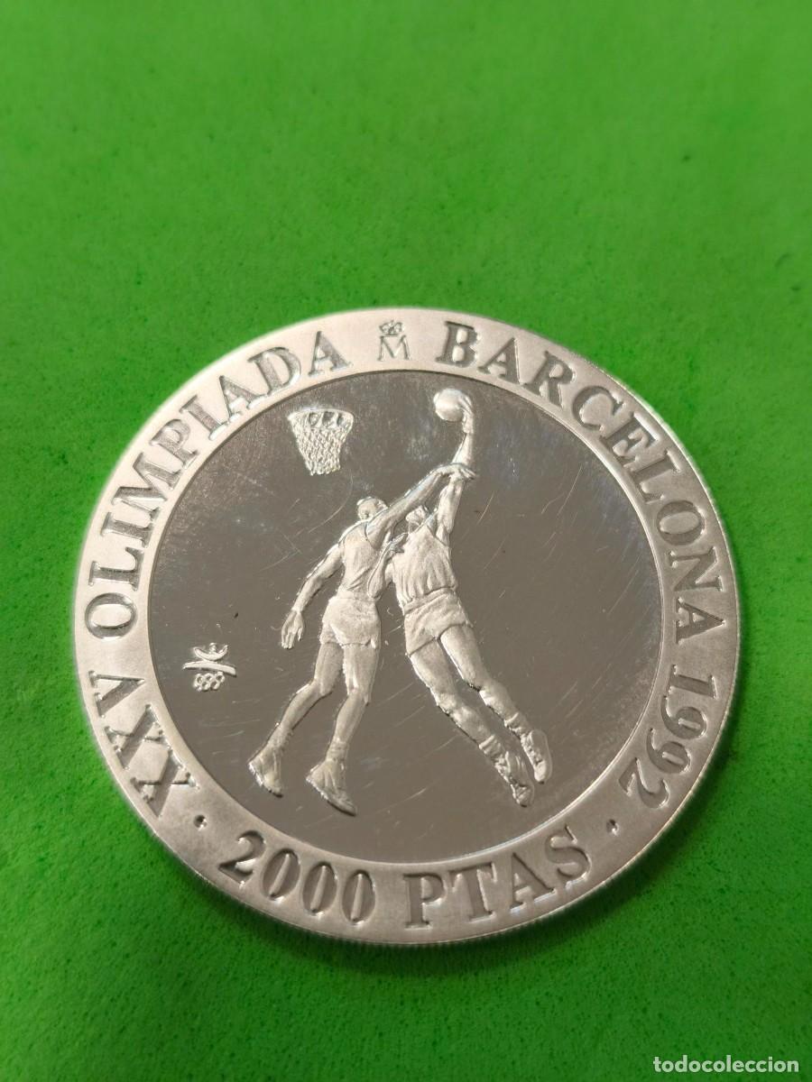 Monedas Juan Carlos I: ESPA&Ntilde;A. A&Ntilde;O 1990. 2000 PTAS PLATA OLIMPIADAS 1992, BALONCESTO. PESRO 27,17 GR