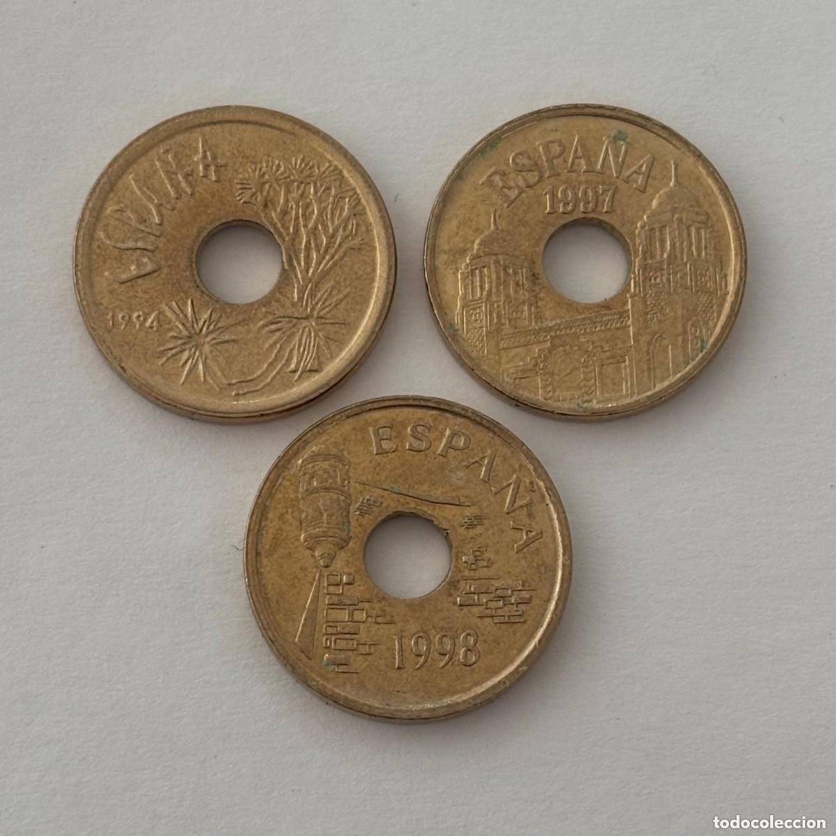 Monete Juan Carlos I: LOTE TRES MONEDAS DE 25 PESETAS JUAN CARLOS I 1994-1997-1998 CANARIAS-MELILLA-CEUTA MUY BUEN ESTADO