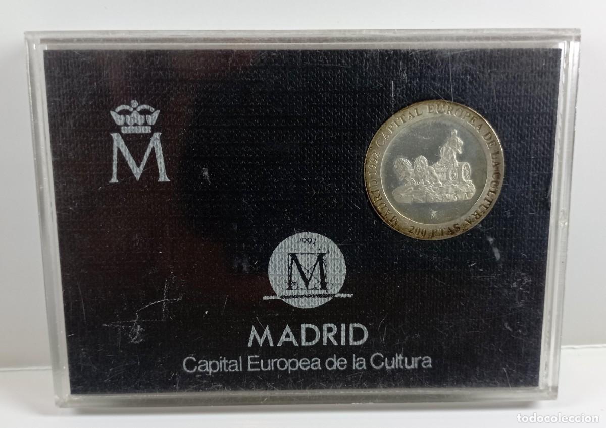 Monete Juan Carlos I: Estuche con moneda de Espa&ntilde;a 200 pesetas 1992 de plata
