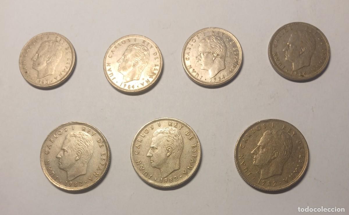 Monedas Juan Carlos I: Lote de 7 Monedas M Coronada - 5 Pesetas (1983-1984) y 25 Pesetas (1982)