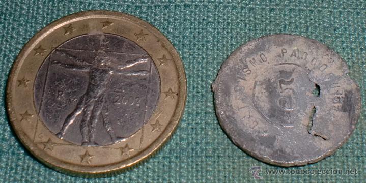 Monedas locales: Catecismo parroquial 5 centimos - Foto 2