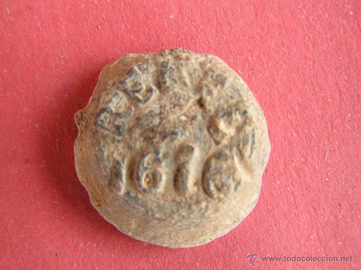 Monedas locales: PRECINTO DE PLOMO . RENFE 1616. OSUNA. RARO. - Foto 1