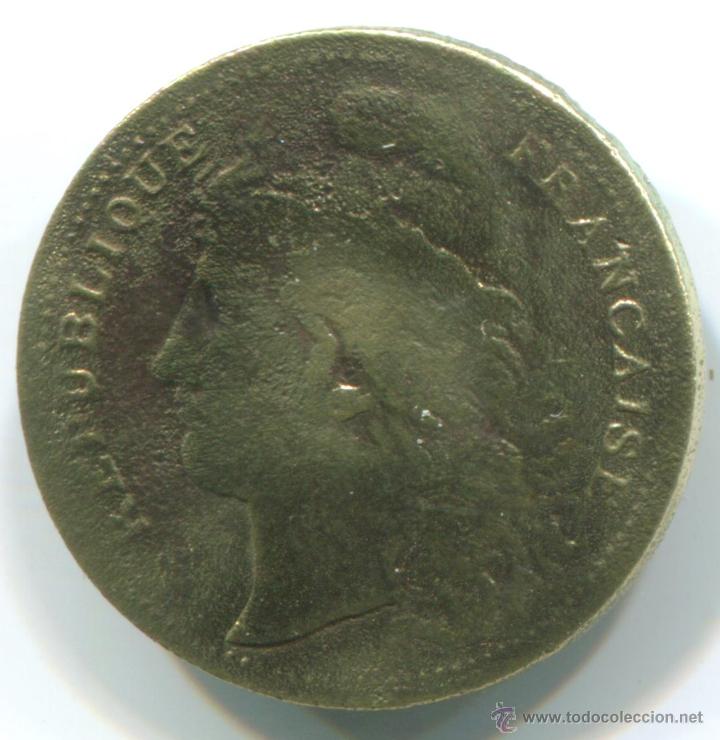 Moedas locais: Ficha Francesa. Aperitivo Kina Perrier.  Lat&oacute;n 22 mm