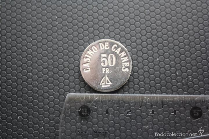 Monedas locales: Ficha del  CASINO DE CANNES, 50 francos. - Foto 2