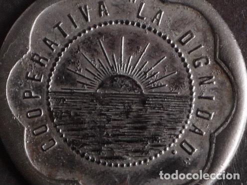 Monedas locales: 10 CENTIMOS, COOPERATIVA LA DIGNIDAD, BARCELONA - Foto 1