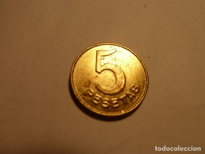 Monedas locales: COOPERATIVA ANGLESENSE 5 PTAS LATON - Foto 2