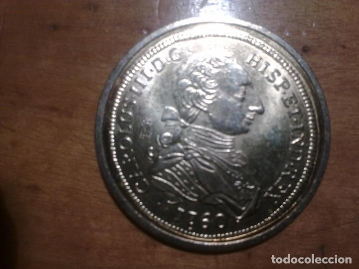 Monedas locales: MONEDA CARLOS III REPLICA - Foto 1