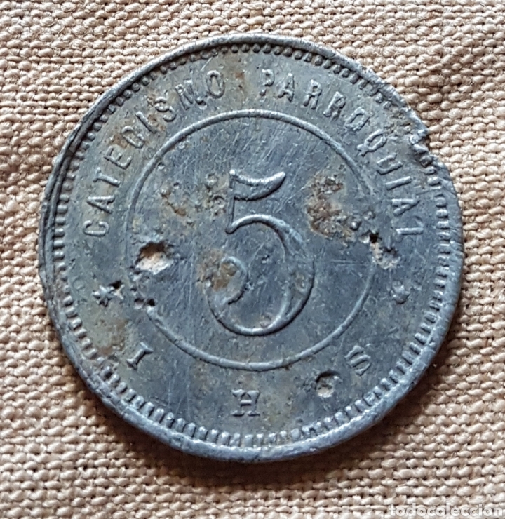 Monedas locales: Ficha 5 centimos catecismo parroquial - Foto 2