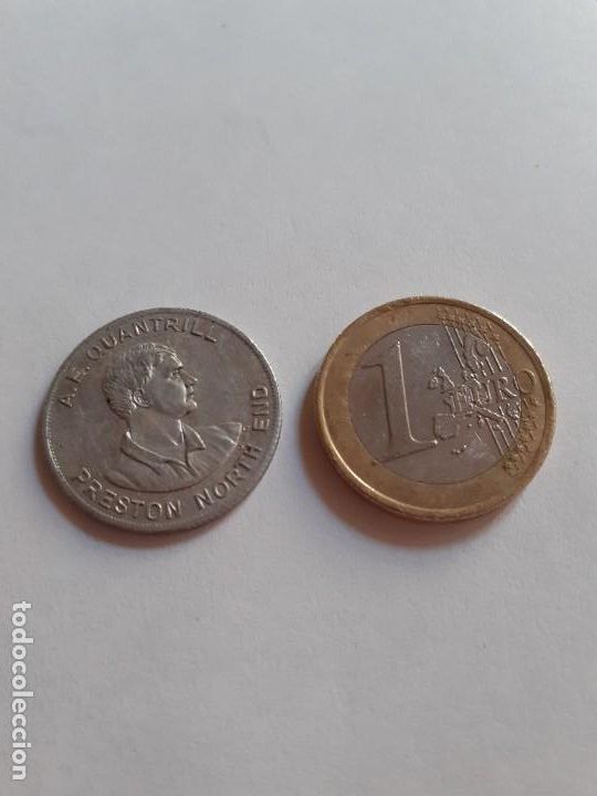 Monedas locales: Ficha conmemorativa coches - Foto 1