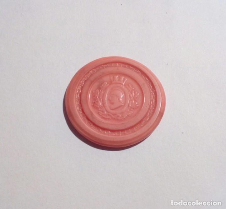 Monedas locales: FICHA DEL CASINO CENTRO DEL EJERCITO Y LA ARMADA - MADRID - Foto 2