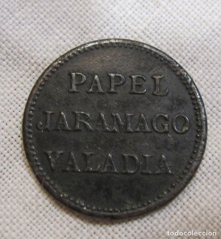 Monedas locales: FICHA METALICA - PAPEL (DE FUMAR) JARAMAGO VALADIA - SAN PABLO 22 (BARCELONA). DIAM. 1,5 CM