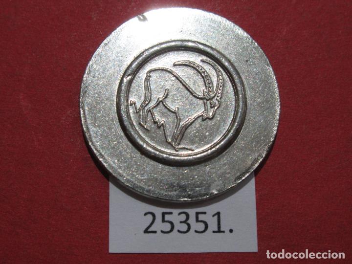 Monedas locales: ficha , token, jeton - Foto 1