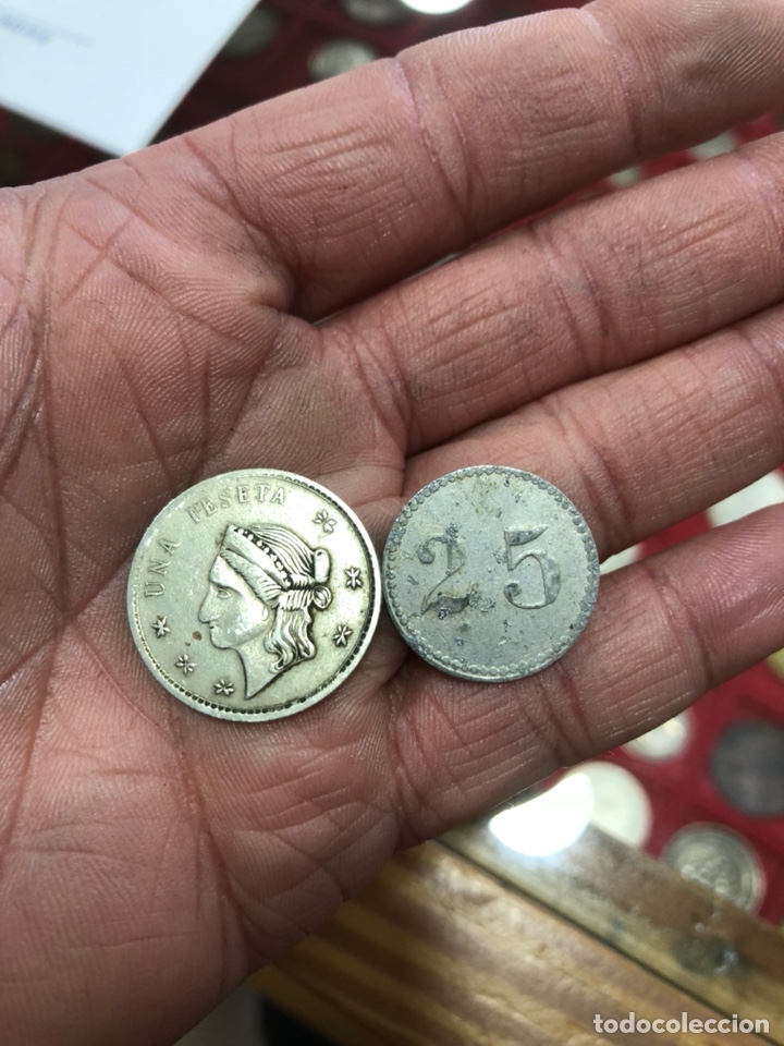 Monedas locales: Lote de 2 fichas - Foto 2