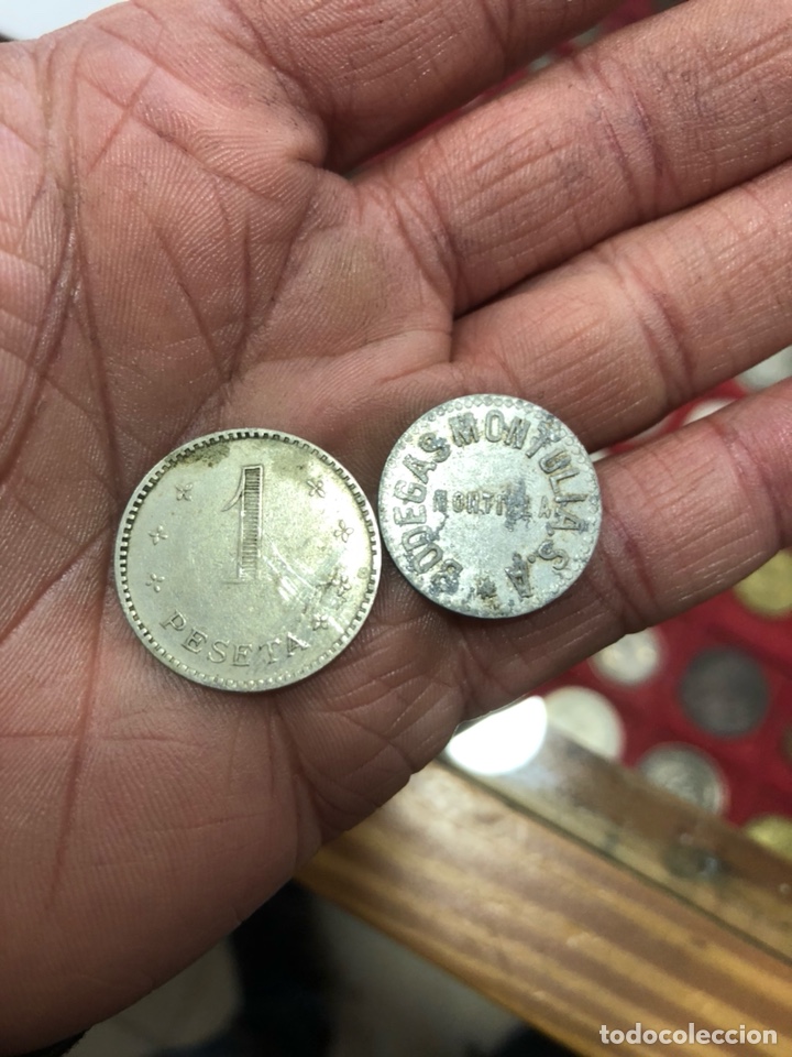 Monedas locales: Lote de 2 fichas - Foto 1
