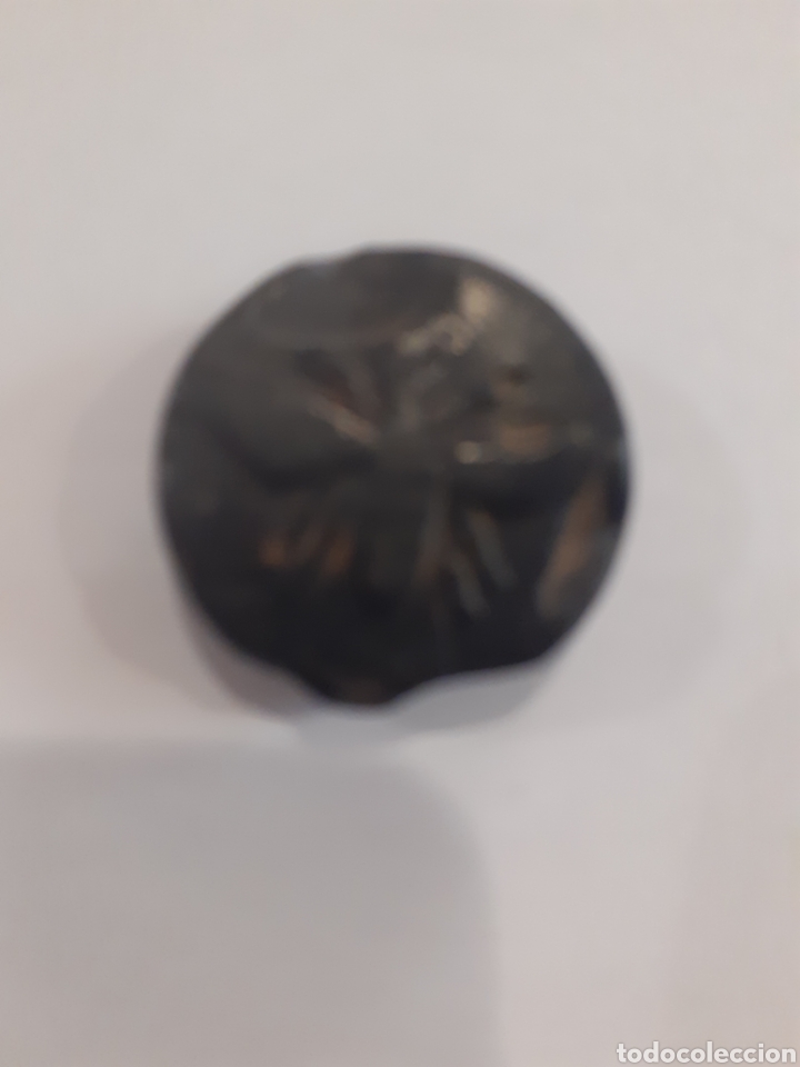 Monedas locales: Curiosa moneda de pasta o lacre - Foto 2