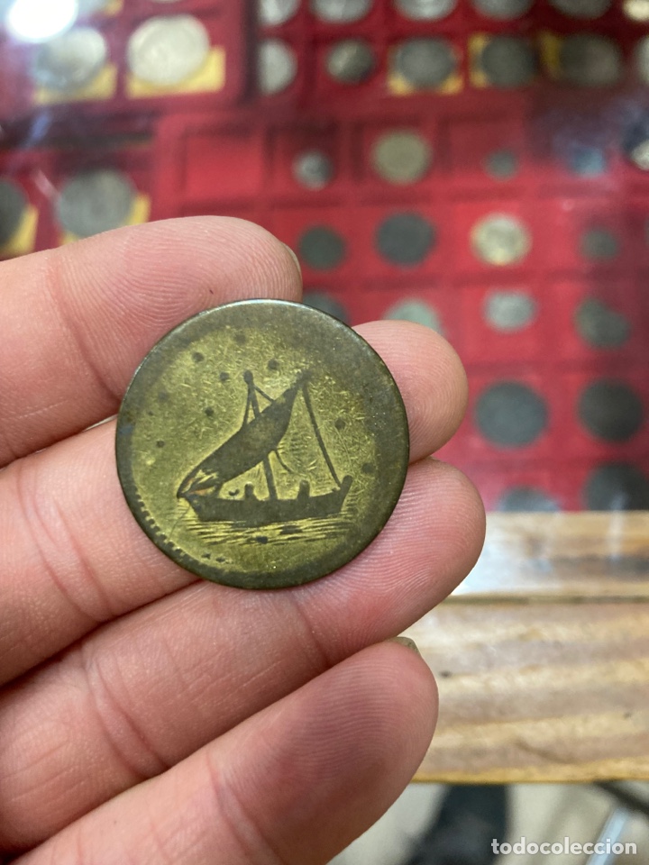 Monedas locales: Antigua ficha a identificar - Foto 2