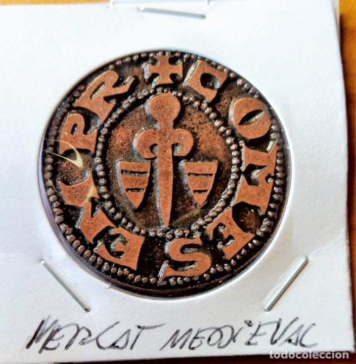 Monedas locales: FICHA MERCADO MEDIEVAL - Foto 1
