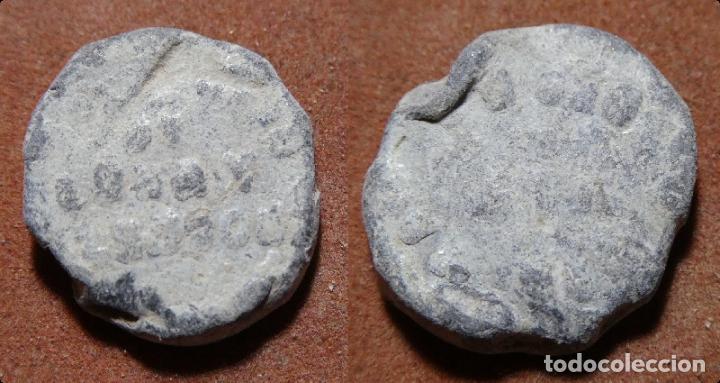 Monedas locales: Marchamo precinto de plomo - Foto 1