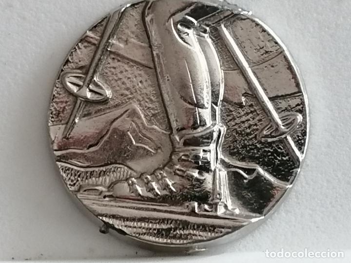 Monnaies locales: MEDALLA ESQUI