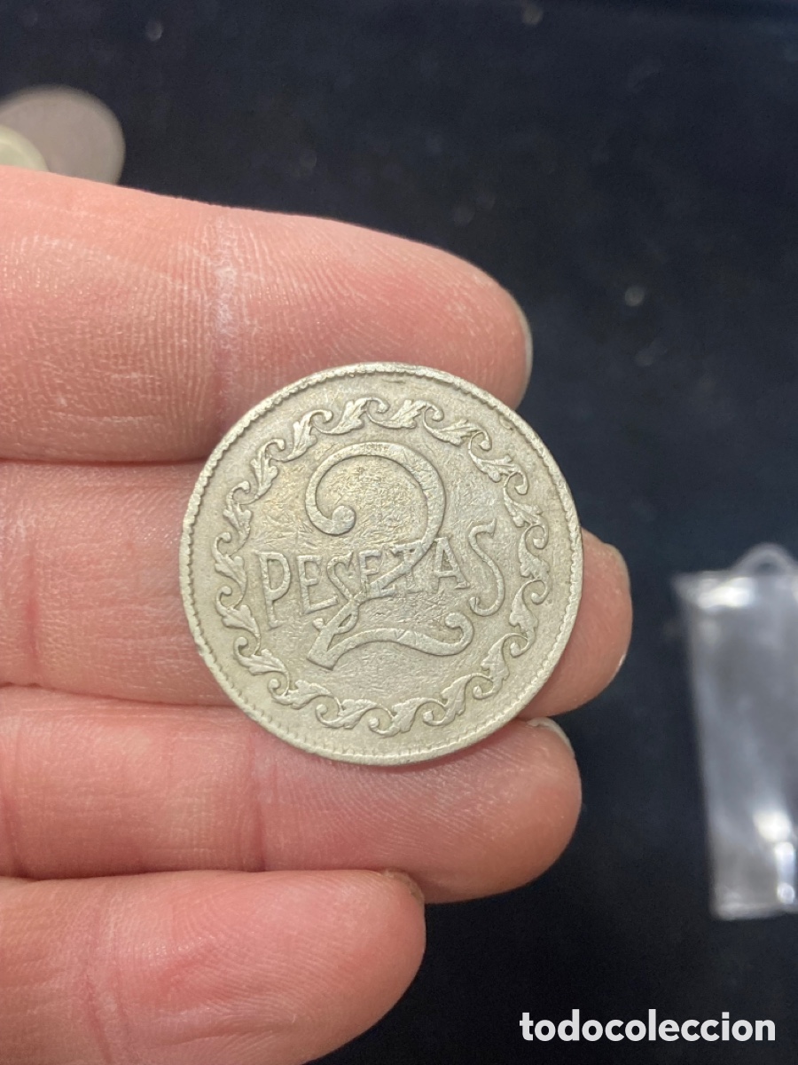 Monedas locales: Antigua ficha a clasificar - Foto 2