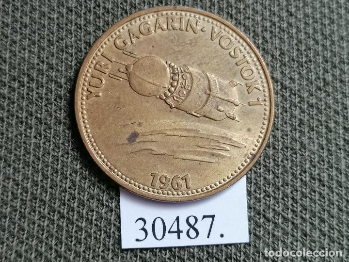 Monedas locales: ficha, token, jet&oacute;n - Foto 1