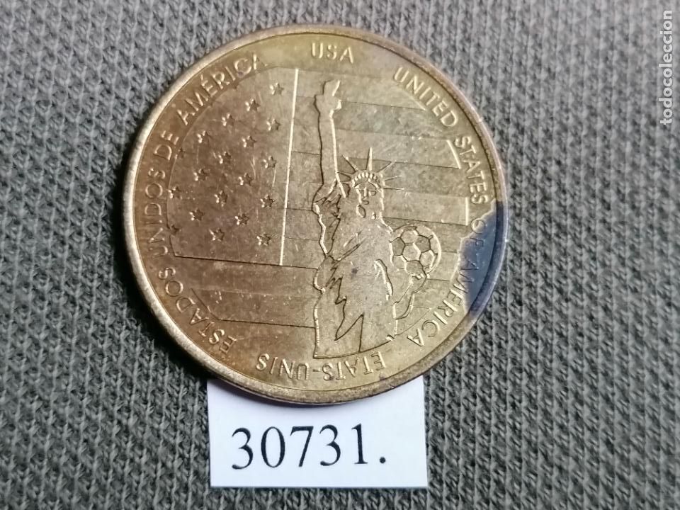 Monedas locales: Ficha, f&uacute;tbol, token, jeton - Foto 1