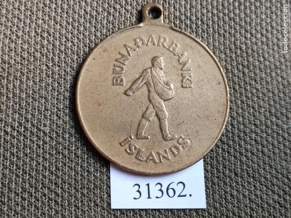 Local Coins: Medalla Bunadarbanki island