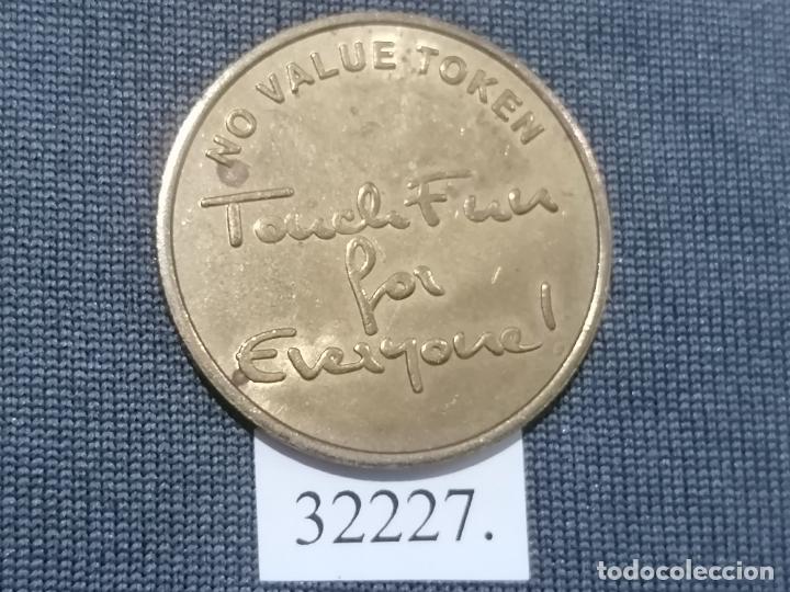 Monedas locales: ficha, token, jet&oacute;n - Foto 2