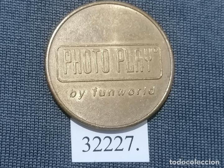 Monedas locales: ficha, token, jet&oacute;n - Foto 1