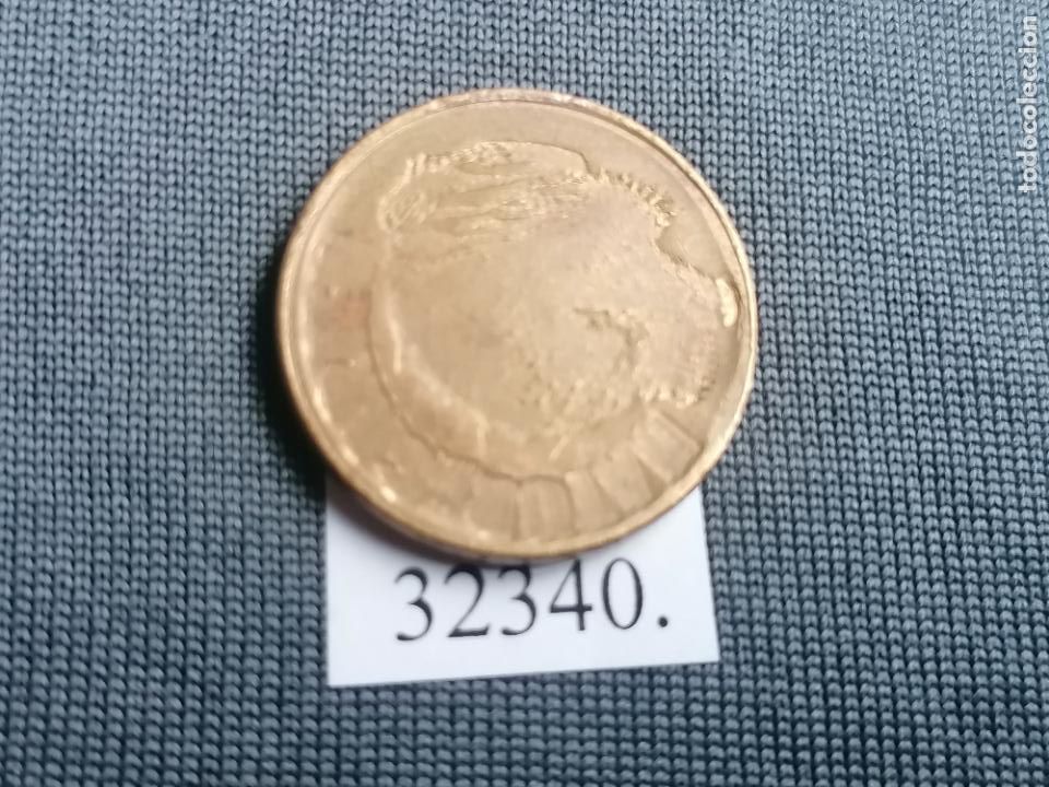 Monedas locales: ficha, token, jet&oacute;n - Foto 2