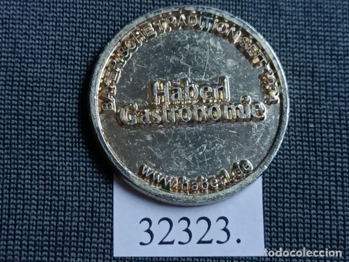 Monedas locales: ficha, token, jet&oacute;n - Foto 2
