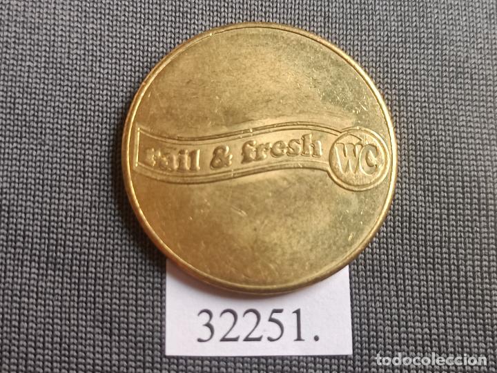 Monedas locales: ficha WC, token, jet&oacute;n - Foto 2
