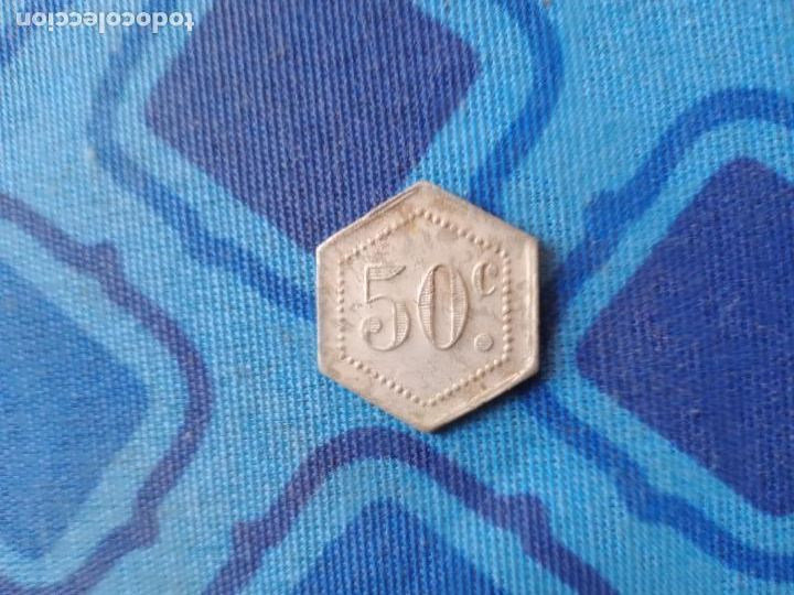Monedas locales: Ficha de 50 c&eacute;ntimos hexagonal - Foto 2