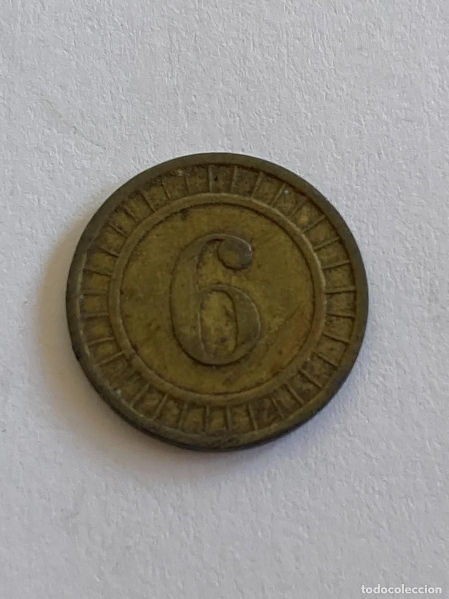 Monedas locales: Ficha antigua con valor 6 o 9 - Foto 1