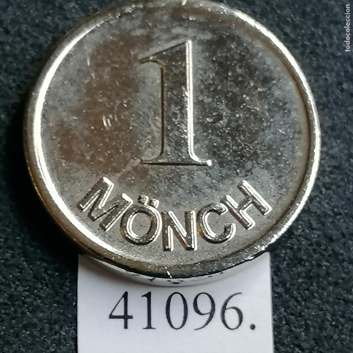 Monedas locales: ficha farmacia, token, jet&oacute;n - Foto 1