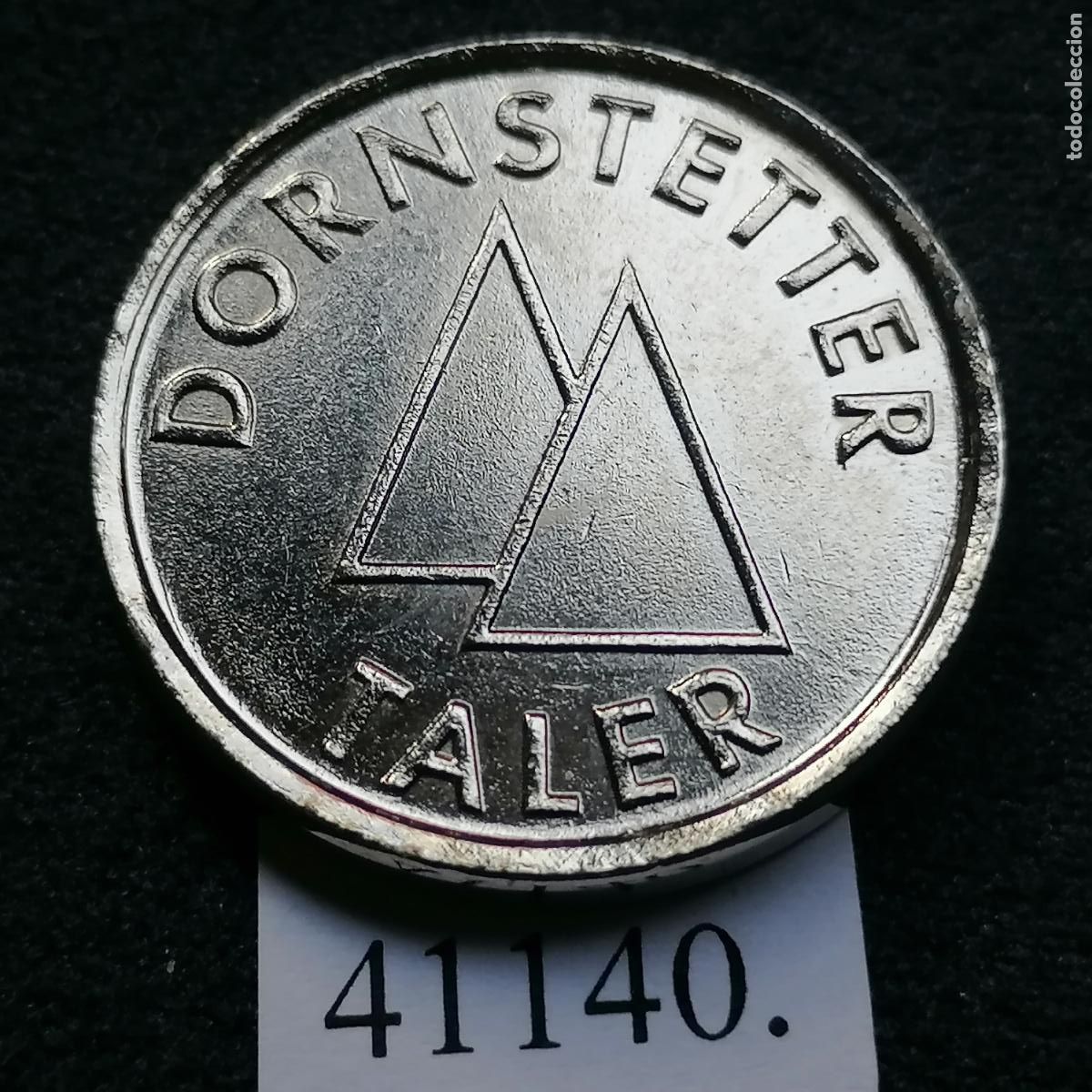 Monedas locales: ficha farmacia, token, jet&oacute;n - Foto 1