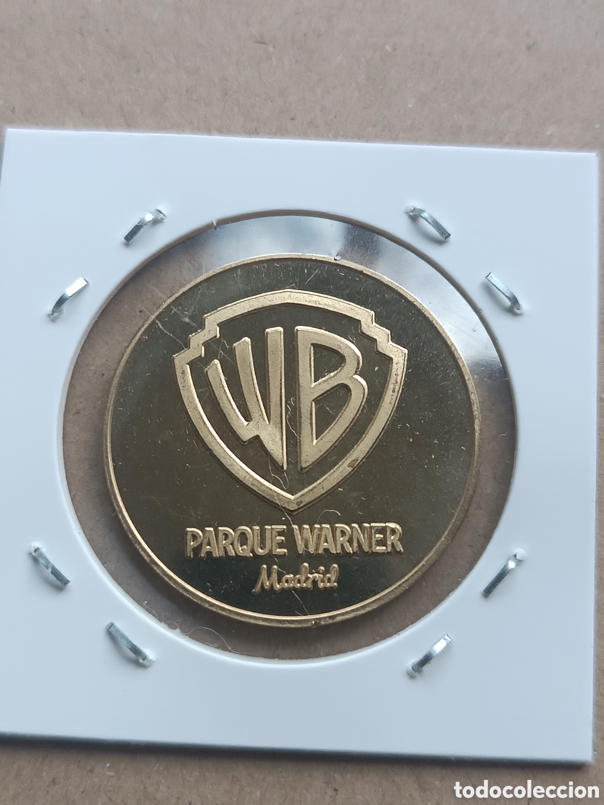 Monedas locales: Moneda edici&oacute;n exclusiva parque Warner Madrid - Foto 2