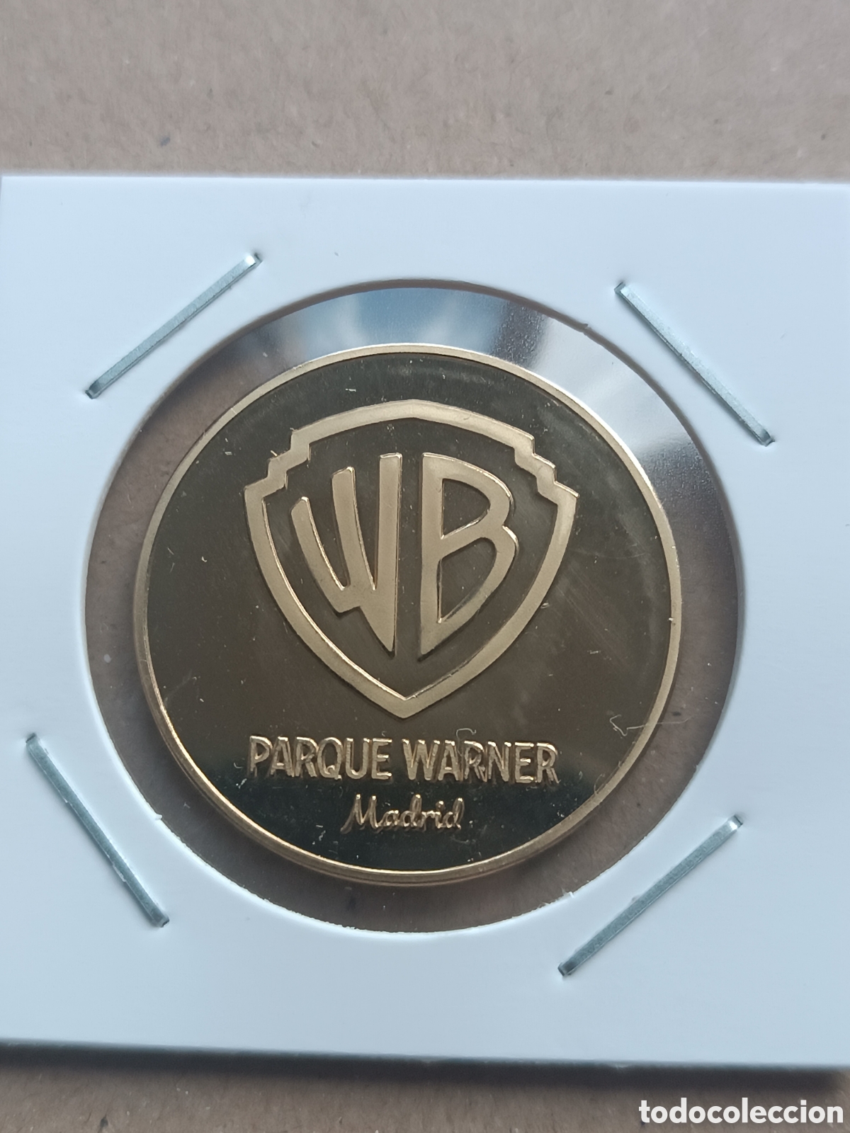 Monedas locales: Moneda edici&oacute;n exclusiva parque Warner Madrid - Foto 2