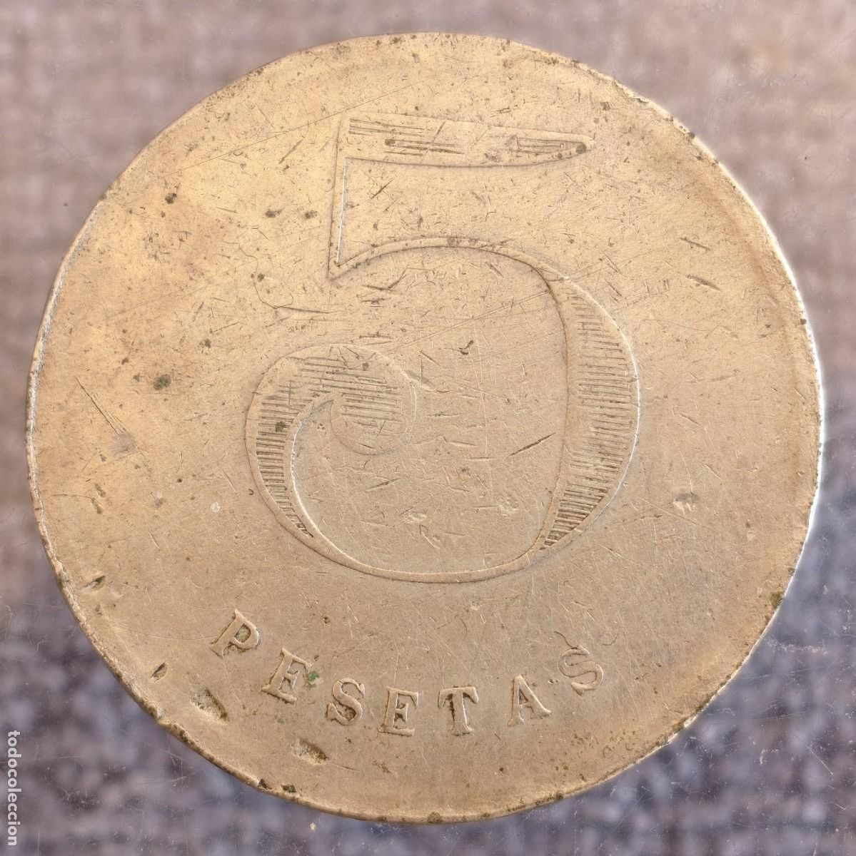 Monedas locales: Especie de ficha. 5 pesetas.