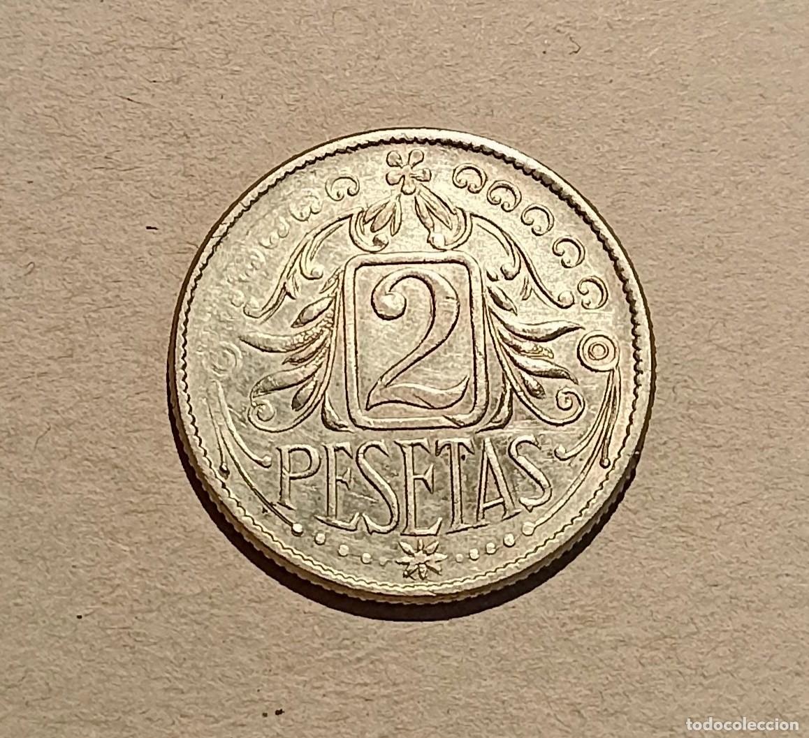 Moedas locais: ANTIGUA FICHA DE CASINO 2 PESETAS BUSTO DE MUJER CON DIADEMA