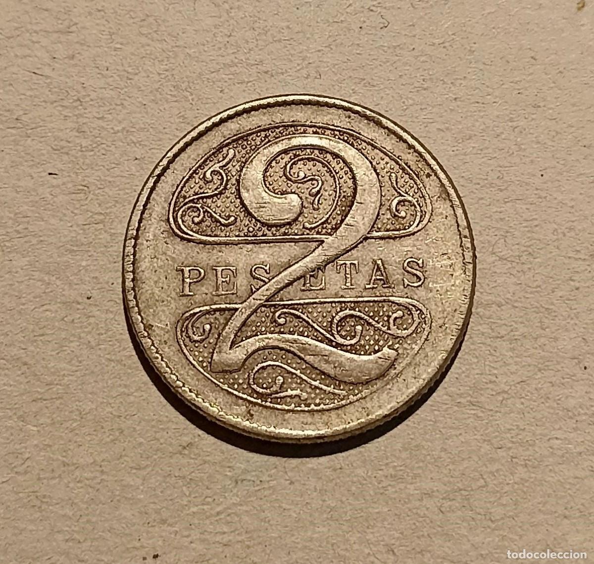Moedas locais: ANTIGUA FICHA DE CASINO 2 PESETAS MODERNISTA BUSTO DE MUJER