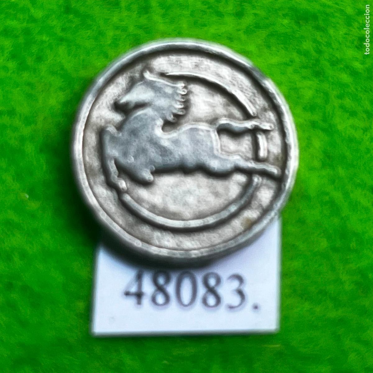 Monedas locales: ficha Espa&ntilde;a, Pegaso, token, jet&oacute;n.